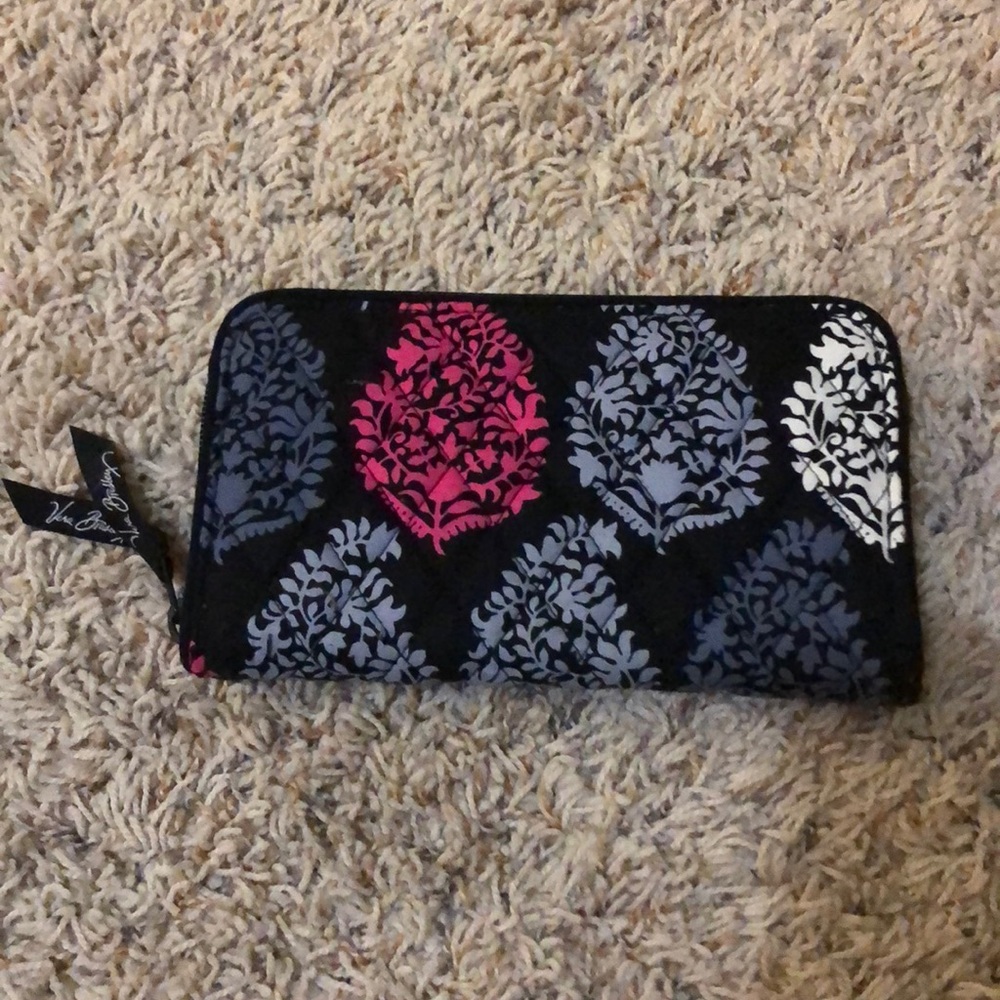 Vera Bradley Wallet- Used Once